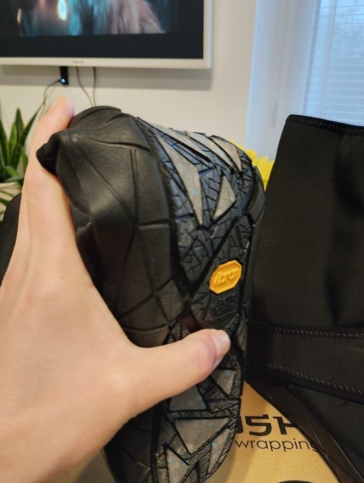 Vibram Furoshiki топли ботуши боси