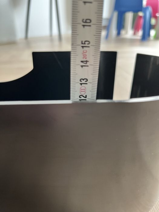 кутия за кабели и разклонители