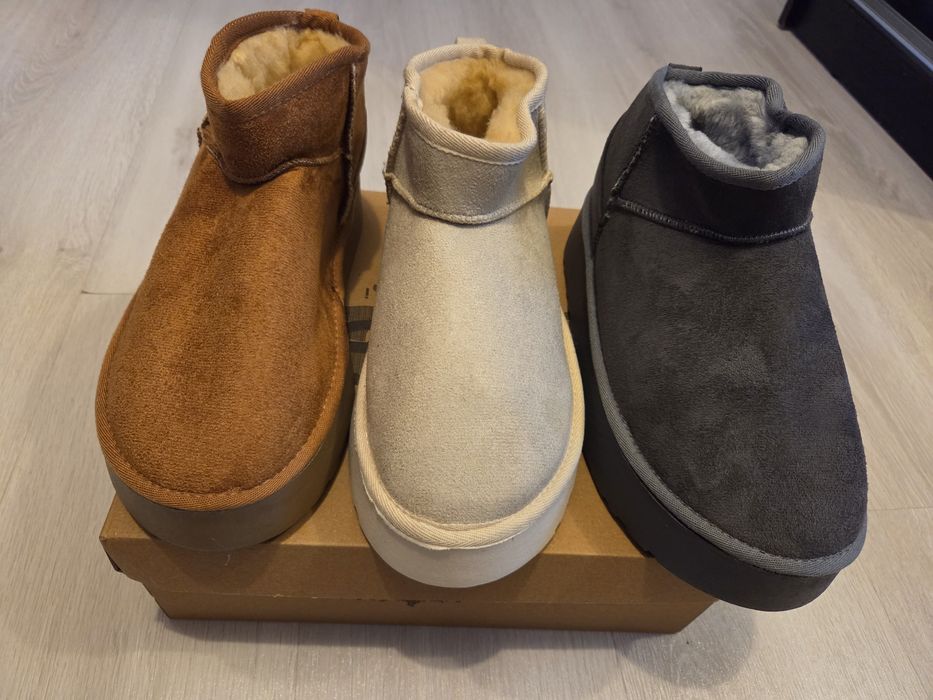 Ugg doar mărimea 40