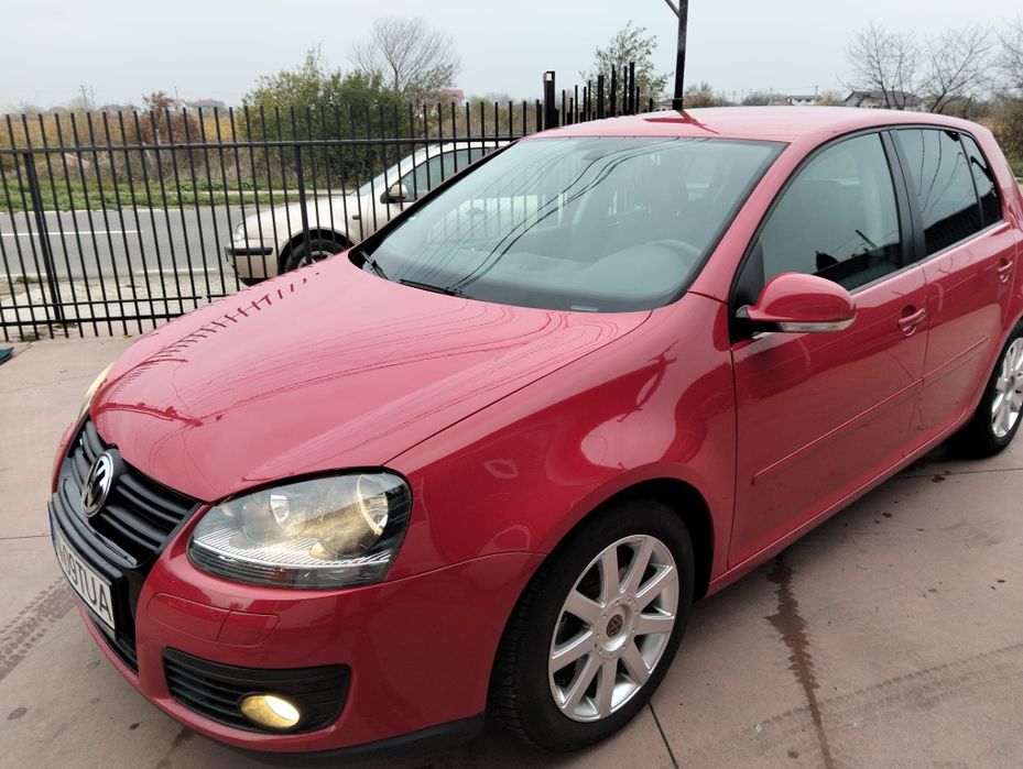 Vând golf 5GT 14 TSI