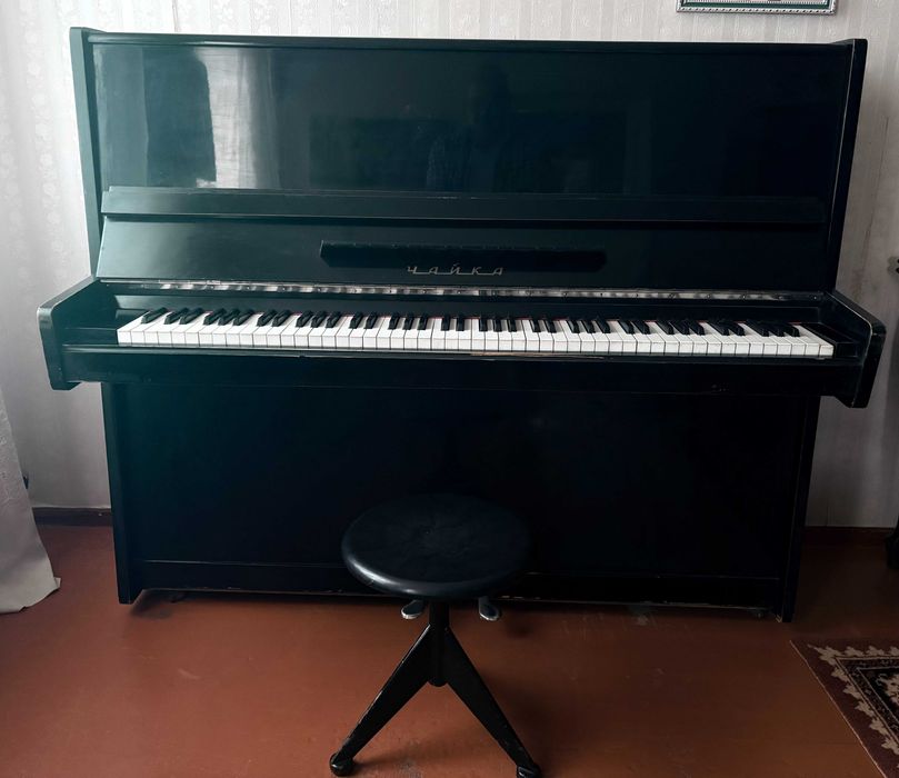 Пианино "Чайка" б/у