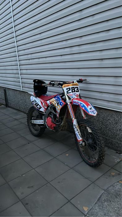 Honda CRF 450 Red moto edition