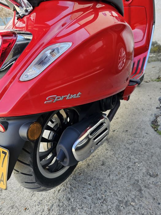 Scuter Vespa Sprint 2022 50cc
