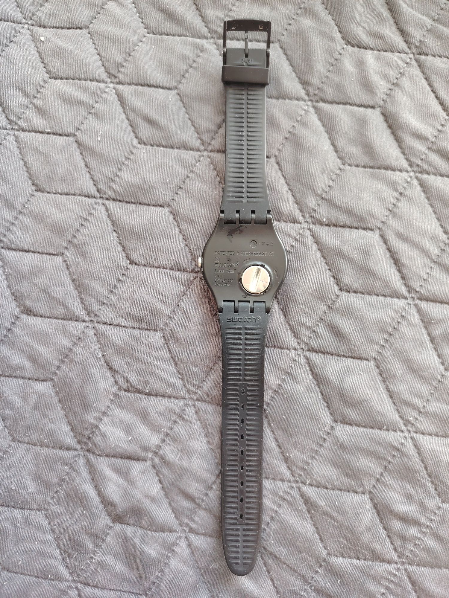 Swatch swiss часовник с видим механизъм