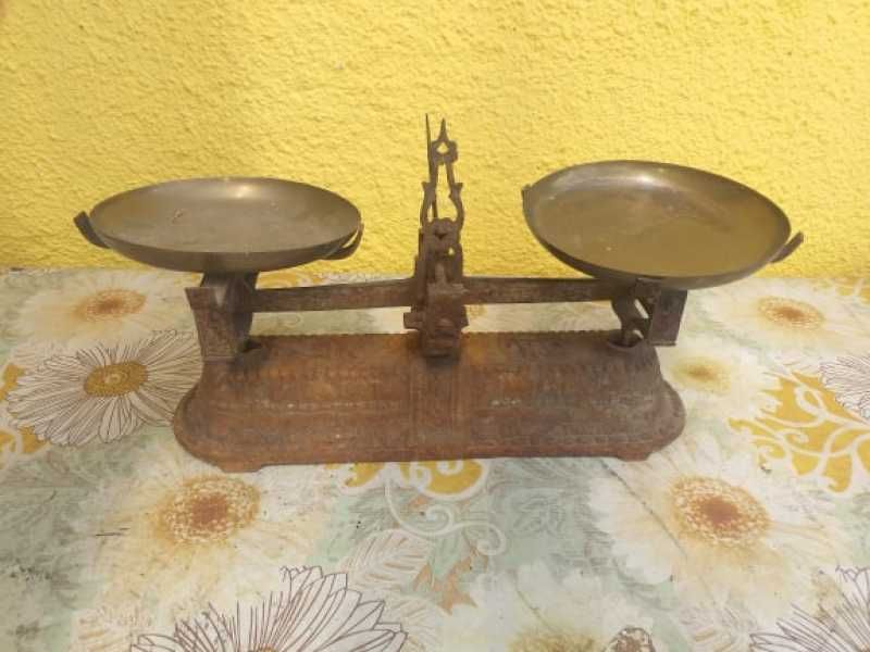 Cantar din fonta cu talere din alama