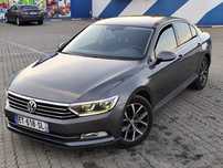 Volkswagen Passat B8/ an 2018/ 1.6 diesel/ FULL LED