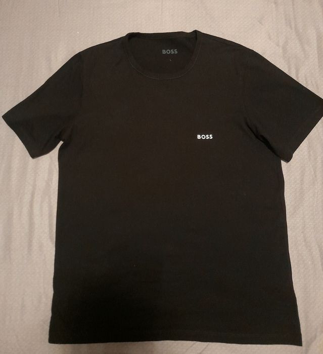 Tricou Boss nou .