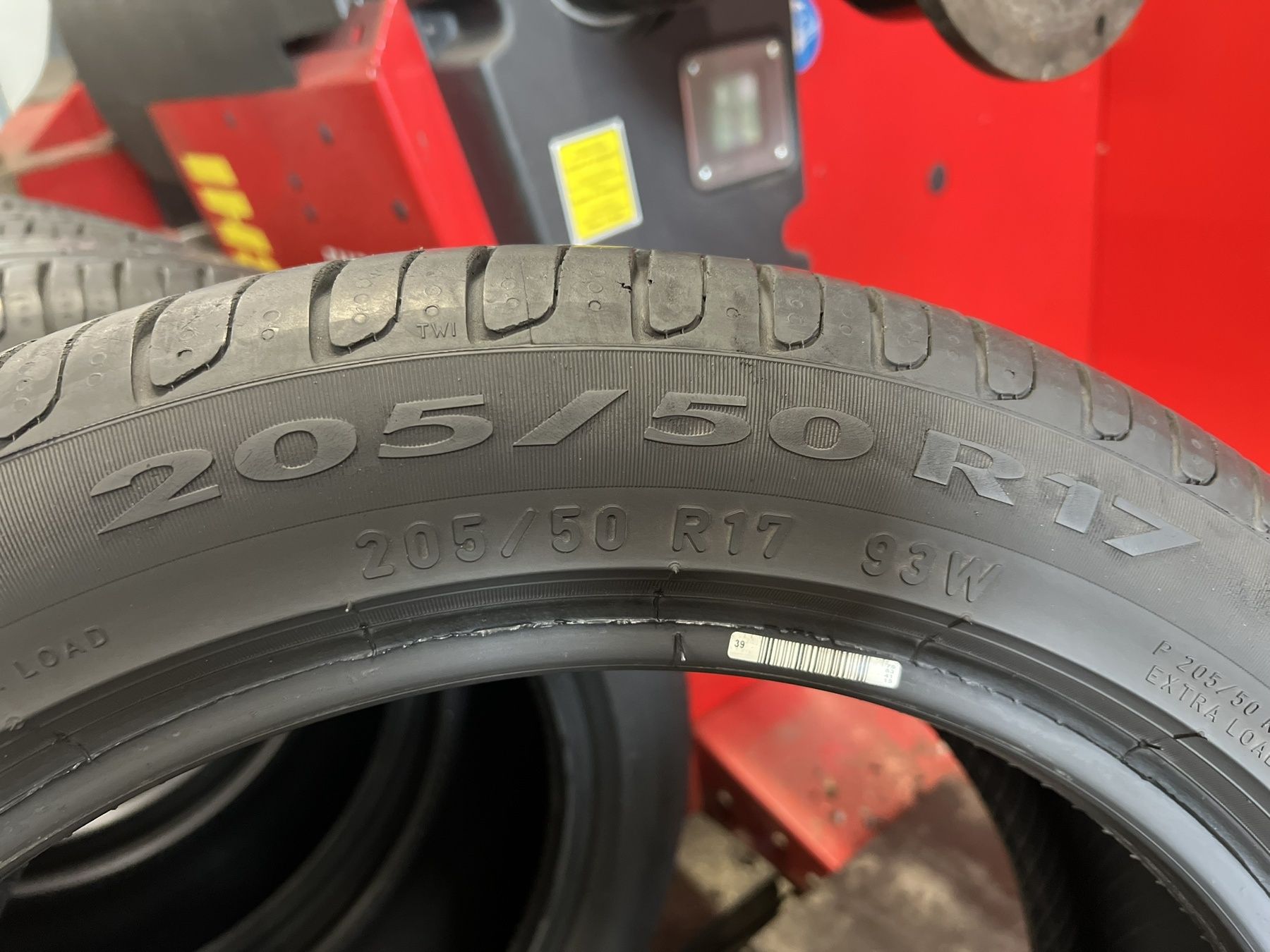 Летни гуми 205/50 R17 Pirelli