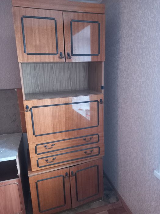Шкаф  деревянный