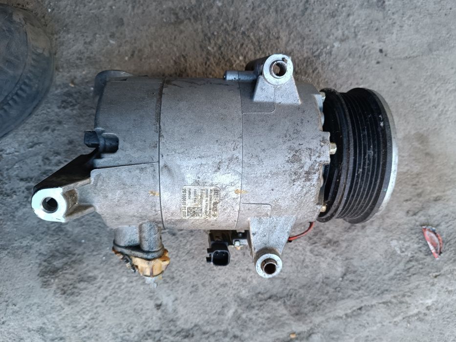 Vând compresoare ford