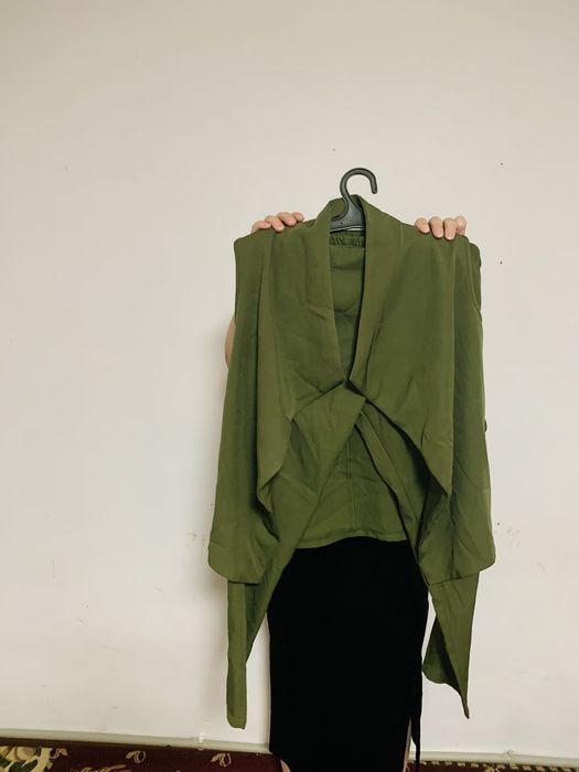 Продается женские одежды в хорошем состояний