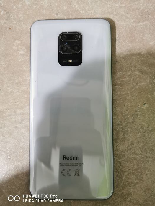 Redmi note 9 pro și iPhone xr