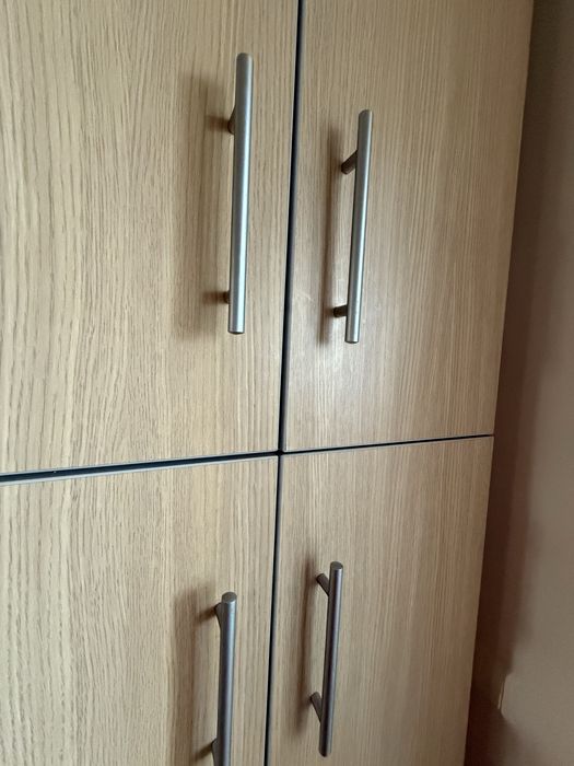 3 dulapuri de bucatarie spatioase