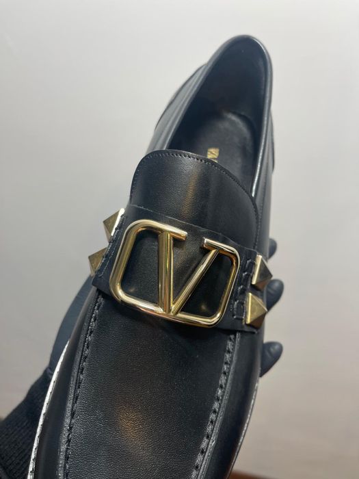 Pantofi Valentino si Dolce Gabbana