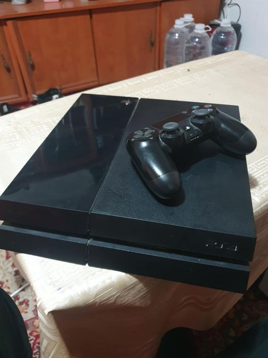 Ps4 1TB stare impecabila