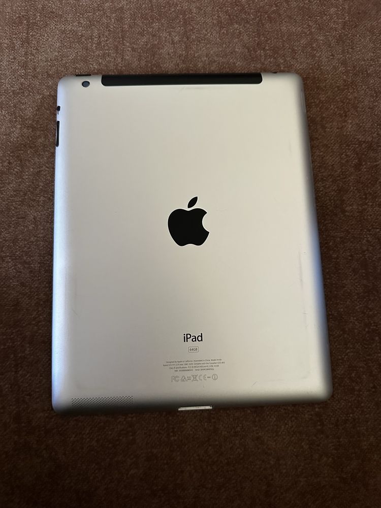 Продавам Apple iPad 3 64GB (Wi-Fi + Cellular)