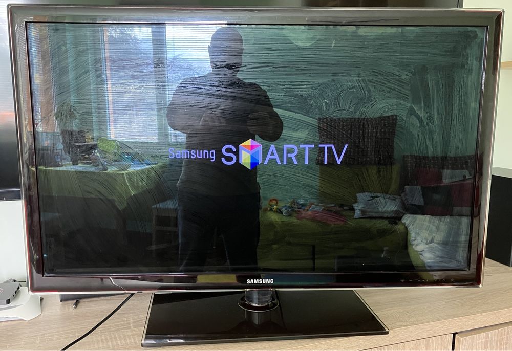 Телевизор Samsung smart tv 40’