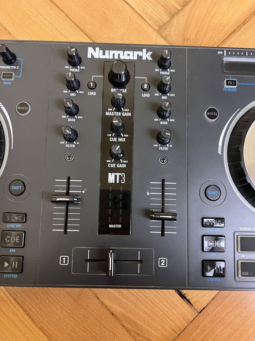 Numark mt3 mixer consola