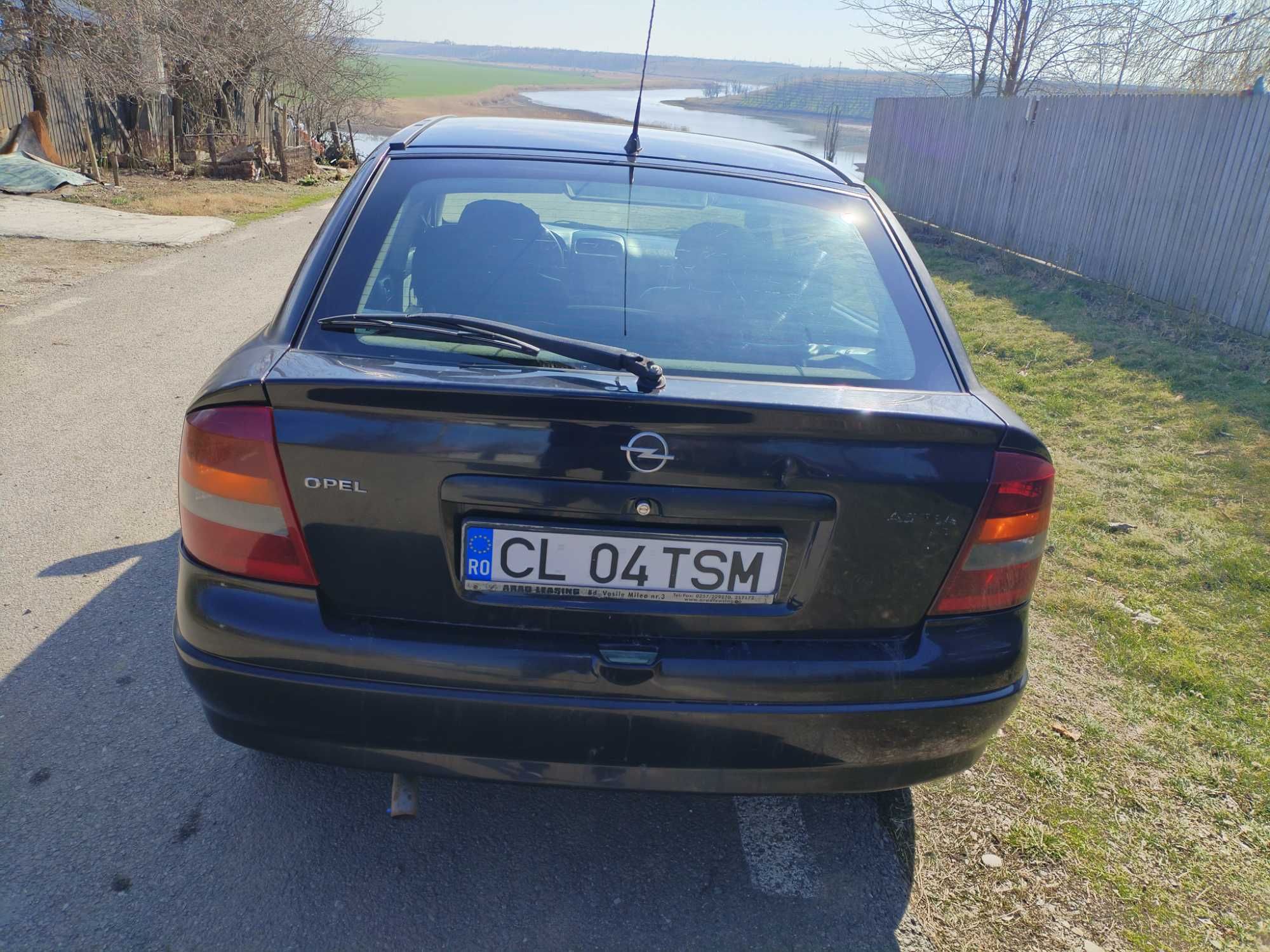 Vând autoturism Opel Astra G