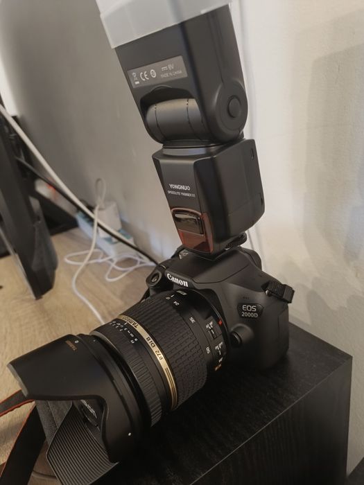 DSLR Canon 2000D+obiectiv Tamron 17-50 -f 2.8 vcs cu stabilizare
