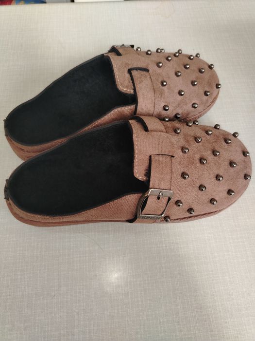 Arzon oyoq kiyim yangi