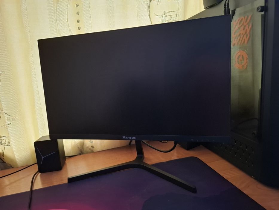 Продам монитор XTREON 21.45