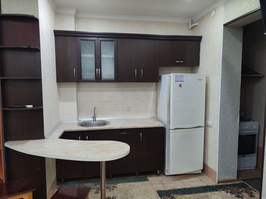 Сдается 1 комнатная квартира на Дархане. $400 первый этаж