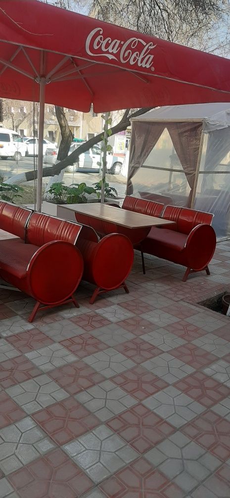 Декоративный диван кресло столи билан сотилади