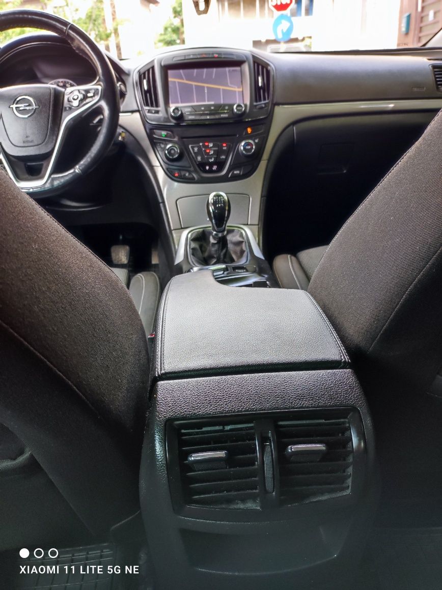 Vând Opel Insignia an 2014 diesel motorizare 2.0  140 cp