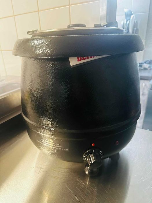 Цялостно оборудване на кулинарен/търговски обект