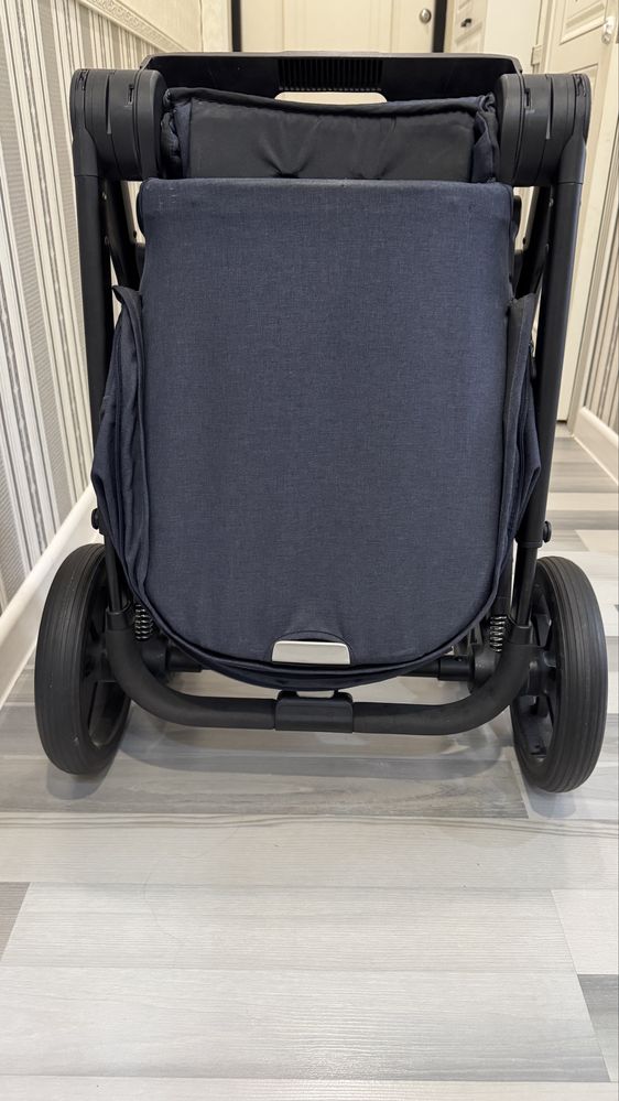 Коляска cybex balios S синего цвета