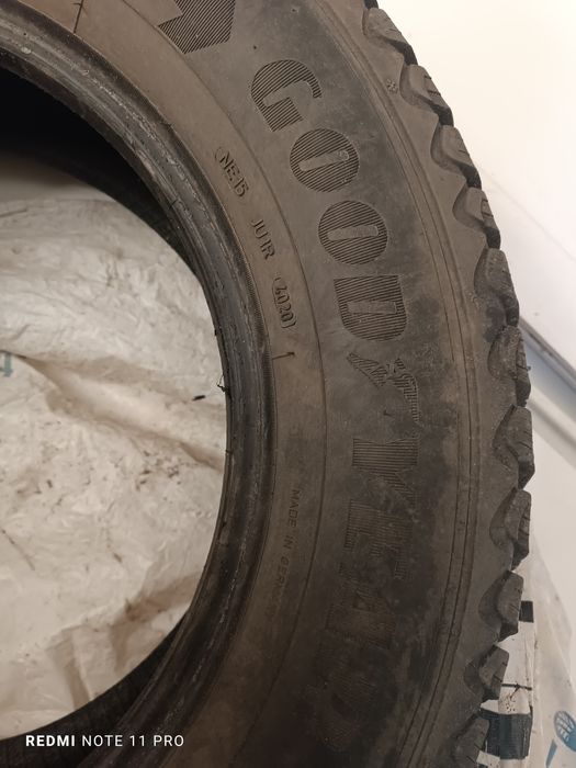 Продам 4 зимних шины