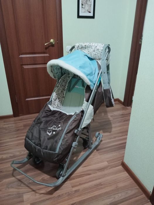 Продам детские вещи