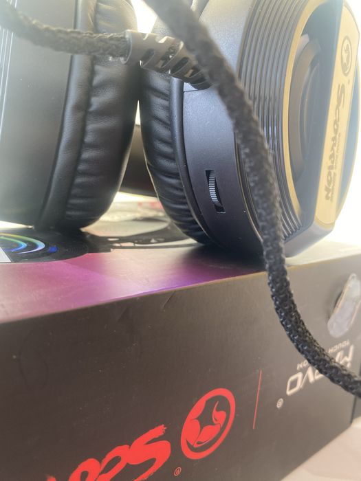 Vand Casti Gaming Marvo Scorpion HG8902