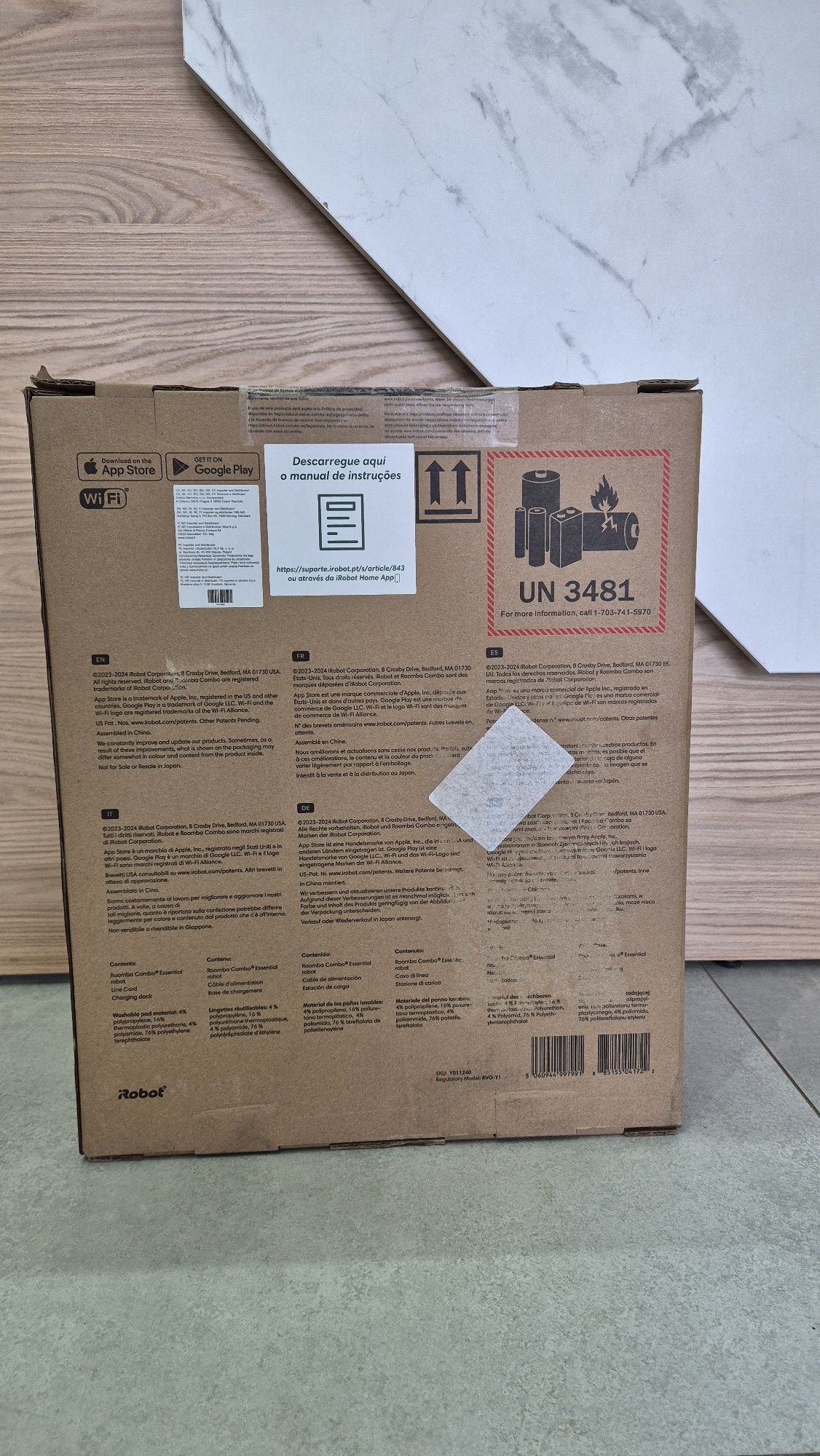 Roomba Combo Essential Y011240 Robot