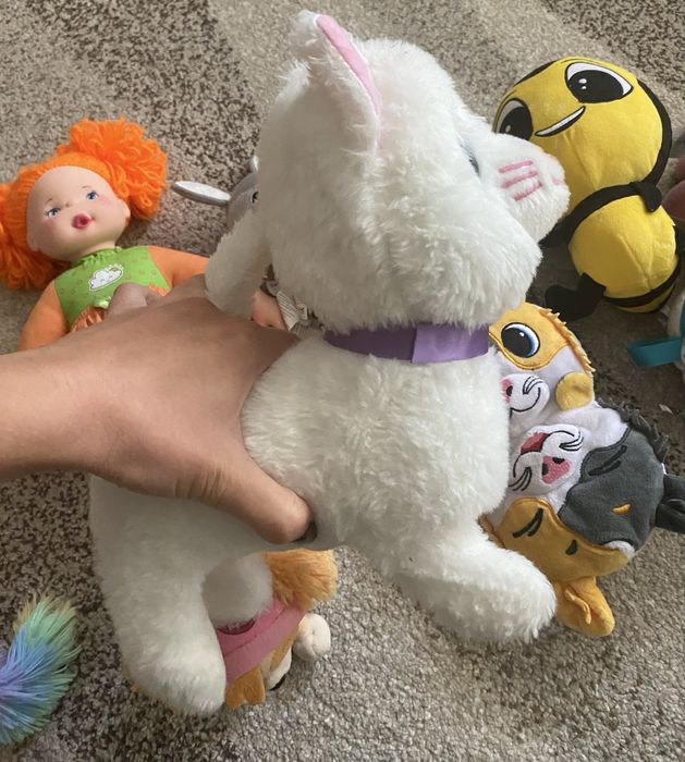 Lot jucarii plus copii