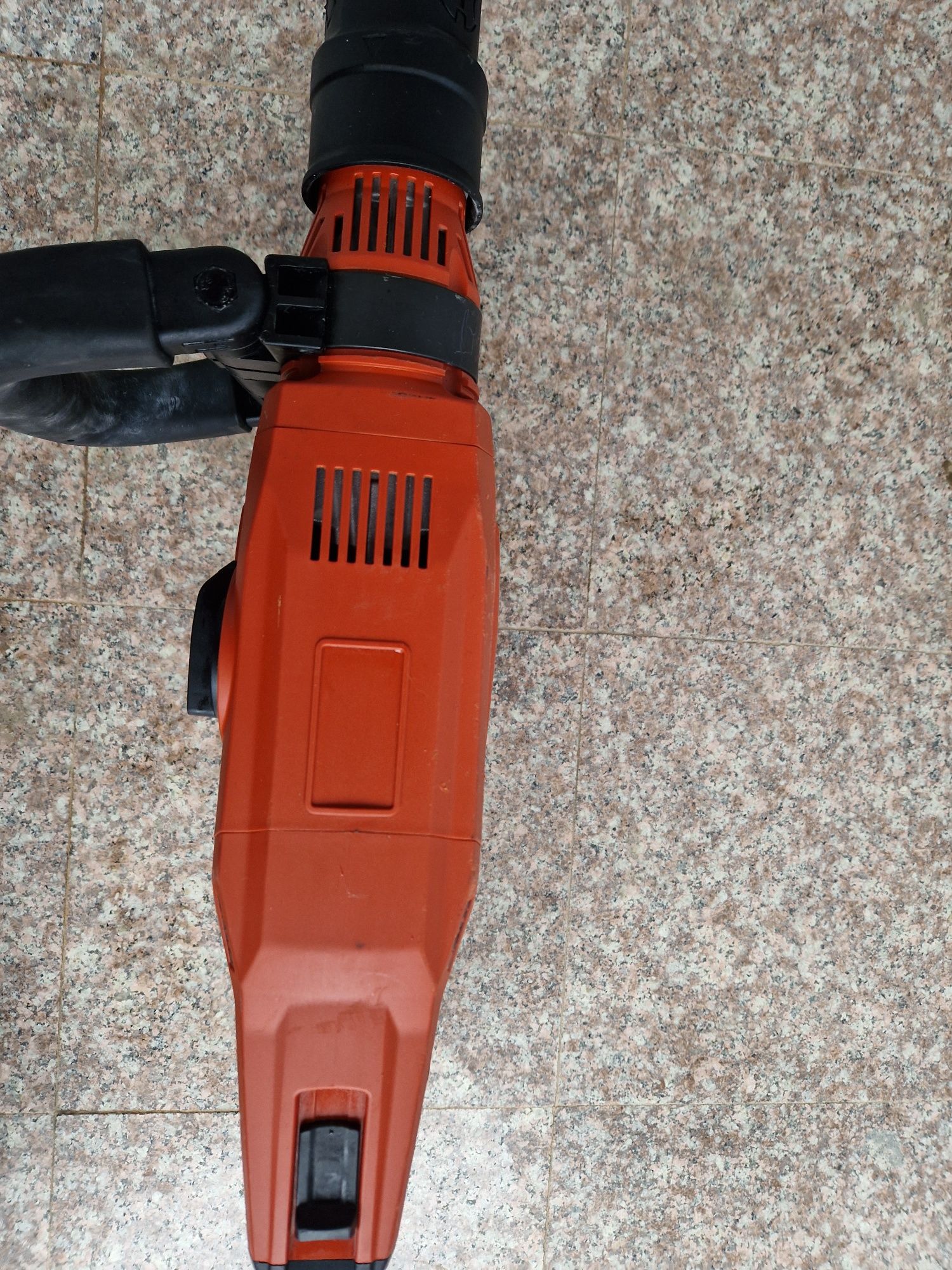 Hilti demolator pe acumulatori sds max