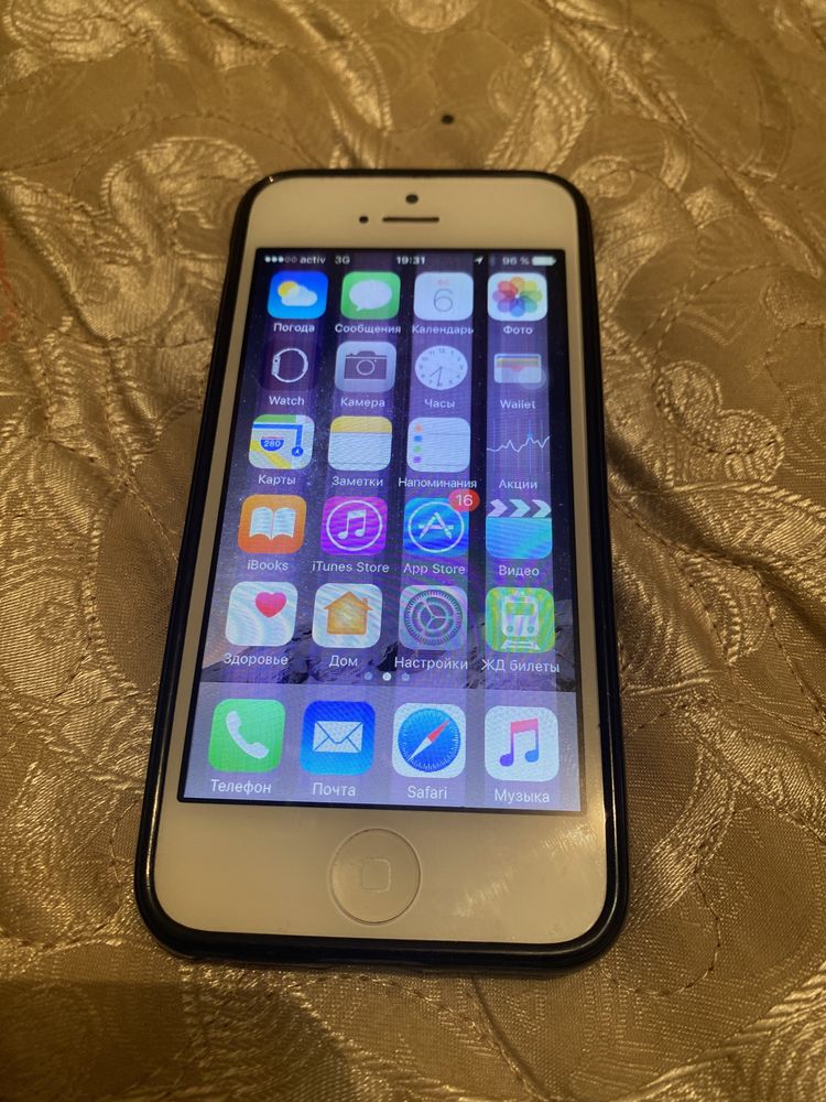 iPhone 5 - Айфон 5 64 Гб