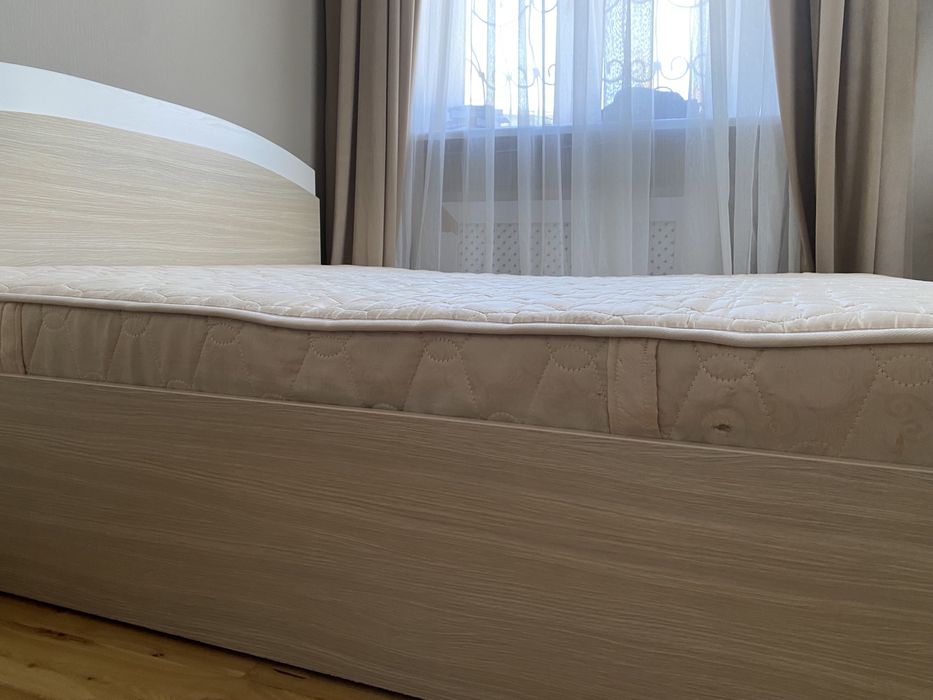 ПРОДАЕТСЯ кровать в очень хорошем состоянии.