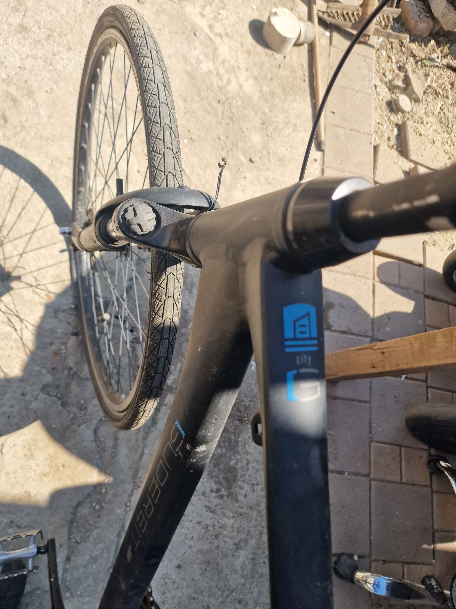Bicicleta Gudereit cadru mare cu Suspensie FATA Sch in butuc