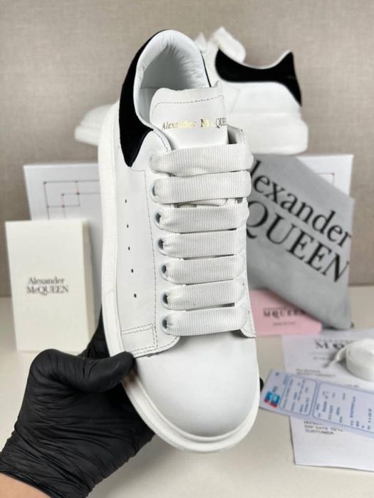 Adidasi dama și barbati