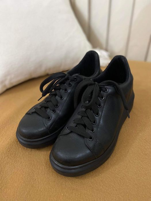 Черни Кожени Обувки
