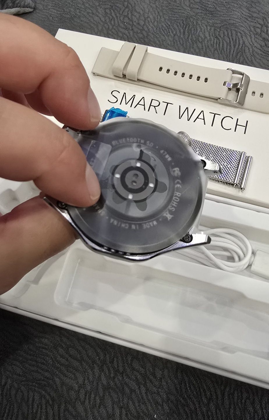 Нов Смарт часовник smart watch GT4 сив с две каишки