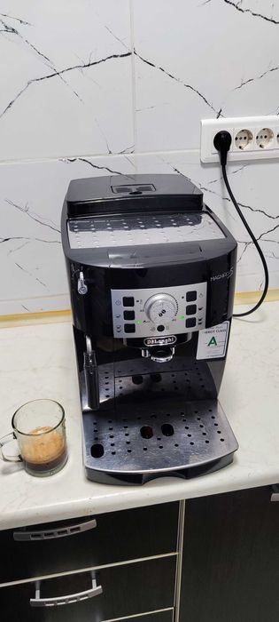 Espressor Automat DeLonghi Magnifica S ECAM 22.110 Aparat Cafea Boabe