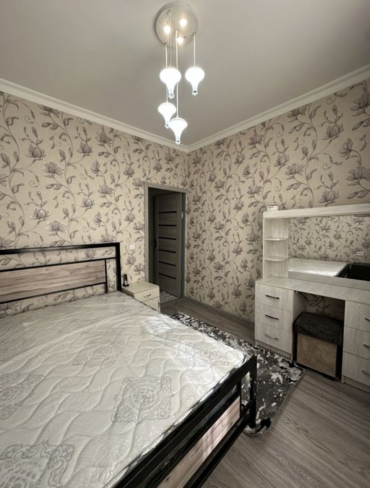 Срочно Продаётся Юнусобод 17-кв 2/1/5 евроремонт мебель и техника