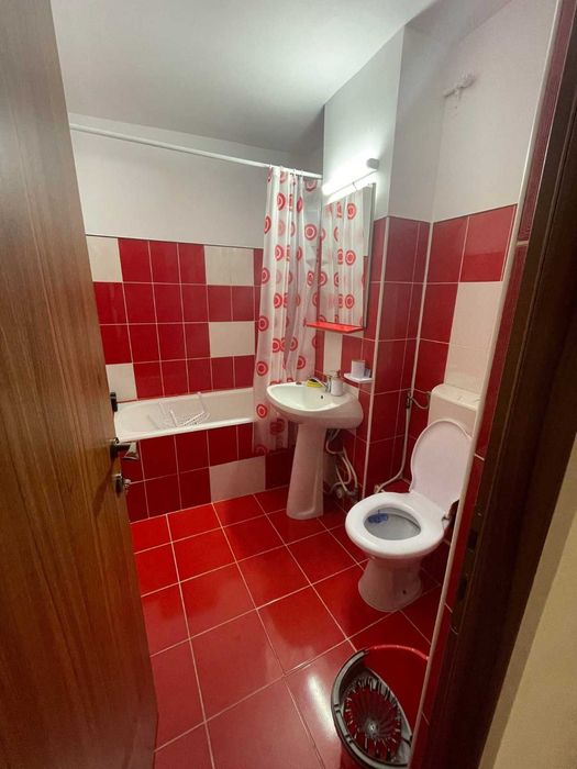 Apartament Doua Camere, decomandat, et 3, str Ioan Corvin