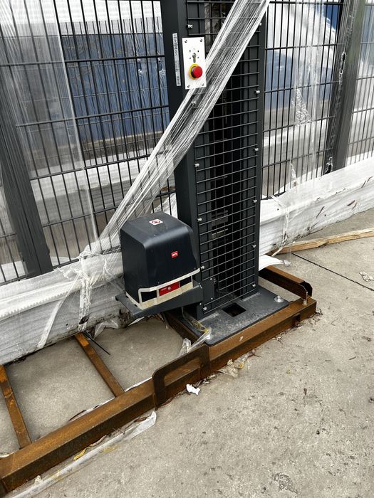 Automatizari porti batante / culisante