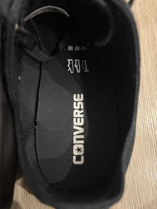 Tenesi Converse ca noi