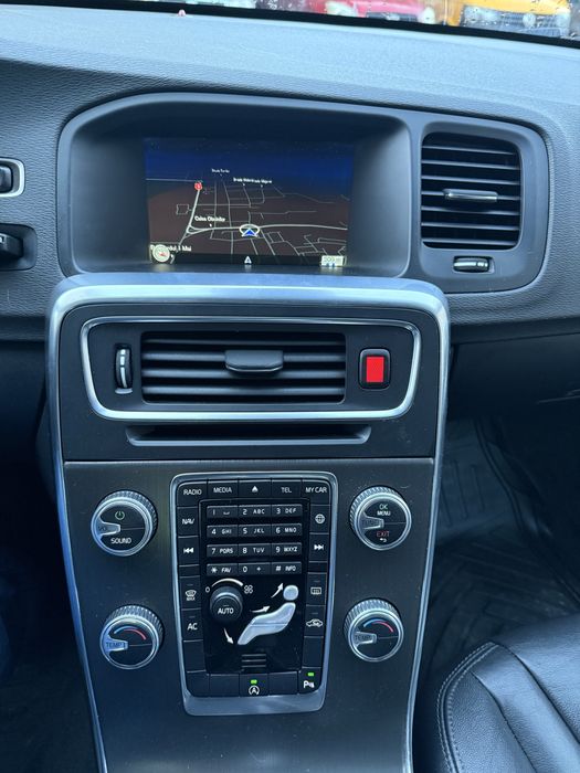 Volvo V60 Summum 2.0 D3 cinci cilindrii, euro 5