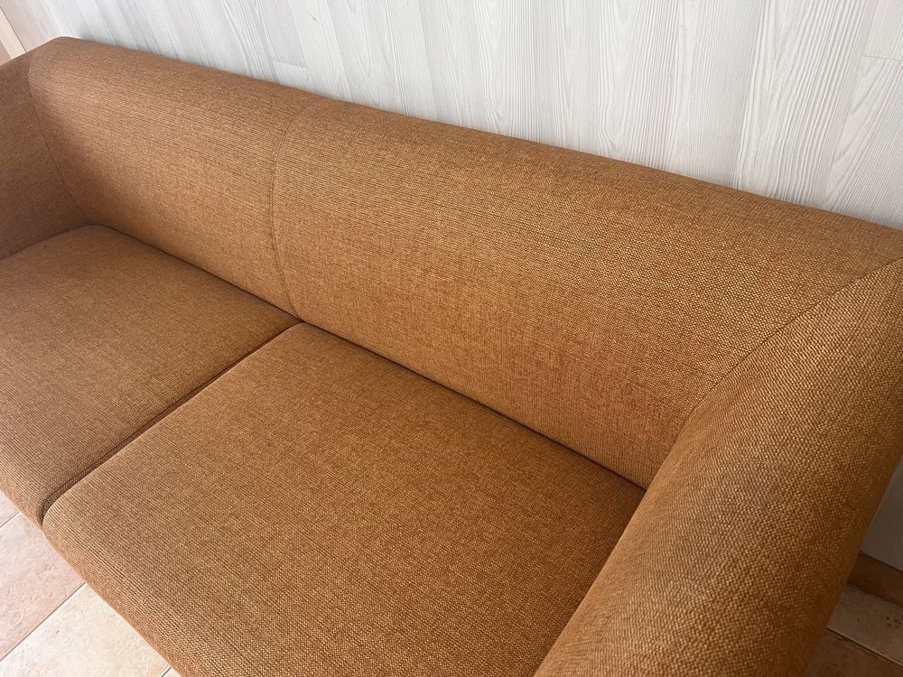 Дизайнерски диван минималистичен стил